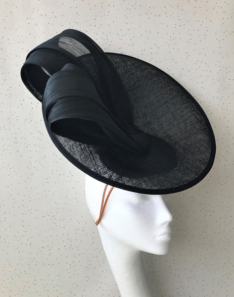 Ivy Black Saucer Headpiece